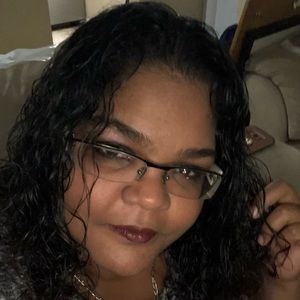 Meet your Posher, Luz